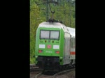 Hurra! Endlich haben wir auch die, nun nicht mehr ganz so neue, Werbe-101: 101 040  Fan Connection . Hier schiebt sie ihren IC in Richtung Kassel durch die Einfahrt Eichenberg am 16.05.2010.