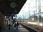 101 118 mit einem IC bei der Einfahrt in Plattling Bhf am 13.01.2007.