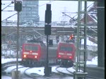 Ausfahrt einer 120 mit einem Intercity aus dem Bahnhof Hamburg-Harburg am 30.1.