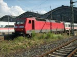 Die 120 125-0 verlie am 13.7.10 mit IC 2871 nach Dresden Hbf den Leipziger Hbf ohne 101 130-3.