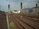 Zwei Schönheien an eiem Zug.
Vorne 120 155-7 und als defekte Schlusslok 101 003-2