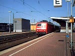 120 144-1 verlsst den Dortmunder Hbf am 29.06.2008 um 17:18Uhr
von Gleis 18