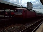 120 149-0 verlsst den Dortmunder Hbf mit dem IC 1945 am 06.07.2008