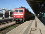 IC2180 von Kassel-Wilhelmshhe nach Stralsund kurz vor Abfahrt im Rostocker Hbf.(11.10.08)