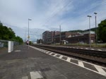 Die 120 145-8 der DB mit einem EC bei der Durchfahrt durch Königswinter in Richtung Koblenz , DEN 20.06.2015