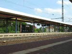 Die ziemlich fertige 120 117-7 mit ihrem IC nach Frankfurt beim Halt in Eisenach.