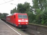 Eine BR 145 von Railion durchfhrt mit einem Gterzug Bochum-Hamme.