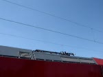 Eine Br.146 wechselt im Bahnhof Aalen ihre Stromabnehmer. Aufgenommen am 01.05.07
