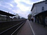 Eine 146 mit einer Mrce 185 und einem Gz im Schlepp durchfhrt den Bahnhof Kamen.(09.04.07)