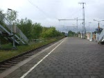 152 135-0 mit KLV-ZUG50233 von Hamburg-Billwerder Richtung   Rostock-Seehafen bei der Durchfahrt im Haltepunkt Rostock-Kassebohm.