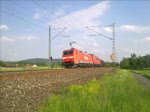 Die 152 016-2 zog am 29.5.10 die 155 148-0 und einen Güterzug in richtung Saalfeld.