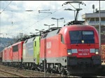 Eine sehr interessante Bespannung hatte dieser Zug: Als Zuglok 182 025-7, dahinter 152 005-5 sowie eine 155 und zwei 185er.