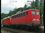 140 678-4 mit einer 185 in Doppeltraktion bei der Einfahrt und Signalhalt in Eichenberg in Fahrtrichtung Norden.