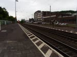 Die 185 205-2 mit einem Güterzug durch Königswinter Bahnhof / IM hinter Grund Rangiert die 296 xxx , den 29.05.2015