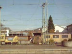 Eine Lok der Baureihe 185 durchfhrt den Bahnhof Fulda