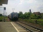 Die 185 518-8 der TX Logistik (Transped), durchfuhr am 25.6.10 mit FERCAM Zug den Bahnhof Himmelstadt in Richtung Gemnden. Die Stimme im Hintergrund ist wieder mal mein Kumpel. Der sich das Reden nicht verkneifen konnte.