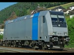 185 682-2 mit Containerzug in Fahrtrichtung Norden bei Ludwigsau-Friedlos.