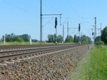 185-CL 004 (185 504-8) Captrain mit einem Laaiis Ganzzug in Friesack(Mark) in Richtung Neustadt(Dosse) unterwegs.