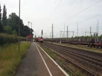 eine 189er Doppeltraktion zieht einen Erzzug durch Duisburg-Bissingheim 10.6.2016