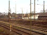 189 052-4 beim Rangieren von Güterwagen mit Millitärfahrzeugen am 28.03.2009 in Seelze.Teil 1