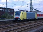 ES 64 F4-032 mit dem AZ/UEx von Dortmund nach Villach (Autos ab KD) beim Verlassen des Dortmunder Hbf's.(25.07.07) 