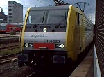 ES64 F4 20 fhrt mit BB Seitenwerbung und mit dem 14min Verspteten
UEX von Rijeka zum BBF
