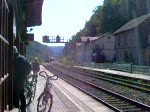 Eine Lok der Baureihe 189 kommt mit einem Gterzug aus Richtung Tschechien durch den Bahnhof Schna gefahren und bringt ihn vermutlich weiter bis Rbf Dresden-Friedrichstadt.