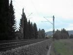 ES 64 F4-023 von Dispolok ist am 09.Juni 2011 mit einem Sattelzug bei Halach unterwegs.