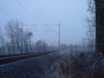 193 804 und 223 033 zu sehen am 09.12.14 mit einem Containerzug an der Schöpsdrehe bei Plauen/V.