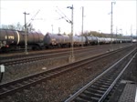 103 235 am 24.04.2013 mit IC 2099 bei der Durchfahrt in Vaihingen/Enz.