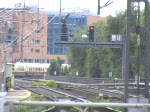 TEE mit 103 184-8 am 11.7.2009 bei der Einfahrt in Berlin Hauptbahnhof. Der Zug fuhr bis nach Poznan. Interessant wre, welche Lok ihn auf polnischer Seite zog.