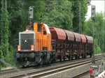 Am 10 Juli 2011 haben zwischen 17 und 18 Uhr neben den planmig verkehrenden Nah- und Fernverkehrszgen auch drei besondere Zge den Bahnbergang Wanne-Eickel Plutostrae passiert: Ein Schotterzug