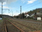 Bevor sie das gleiche Schicksal ereilt, wie ihre Schwester, haben wir 110 329-0 nochmal festgehalten mit IC 1853 von Frankfurt Main nach Halle. Aufgenommen am 01.04.2010 in Eisenach. Und schnen Gru an den Tf! :)