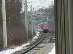 112 175-5 drck eine RB richtung Hamburg Hbf in den Bahnhof HH-Rahlstedt.