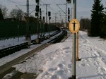 Einfahrt einer E-Lok der BR 112 mit RE nach Braunschweig in Lehrte am 05.01.2010.