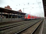 Der neue Regionalexpress mit Schublok 112 132.