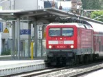 Schwerin Hbf; El-Lok BR 114 024-3 -DB AG- mit RE .....
