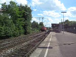 140 834-3 und 140 759-2 beschleunigen im Bahnhof Stuttgart Untertrkheim und fahren Richtung Gterbahnhof. 18. August 2008.
