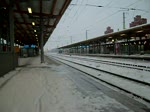 DP 62(142 042-1)und eine V100 mit leeren Holzzug nach Magdeburg.