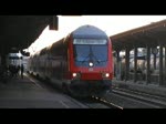 RB 27 von Mnchengladbach nach Koblenz Hbf bei der Ausfahrt aus Neuwied, sogar mit 4 statt 3 Wagen