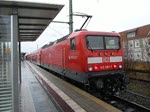 143 557-7 drck eine RB nach Hamburg Hbf aus Hamburg Rahlstedt.