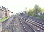 Die BR 143 ferlsst gerade den Beueler Bahnhof und fhrt weiter  zum Klner Hbf am 21.10.09.