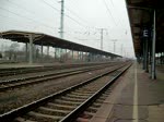 155 246 mit einem Kalizug in Richtung Magdeburg.
