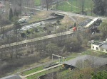 Eine 155 fhrt durch das Stadtgebirt von Freital, aufgenommen am 07.04.2009 in Freital, der Zug fuhr Richtung Dresden