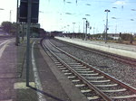 155 115 zieht am 26.09.09 einen Ganzzug aus Schiebewandwagen durch Riesa Richtung Dresden.