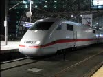 ICE 596 verlsst Berlin Hbf aus Mnchen kommend in Richtung Ostbf. 22.10.08