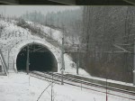 ICE 1 nach Interlaken Ost auf der NBS Rothrist- Mattstetten bei Wynau (CH) am 02.01.09.