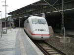 93 80 5 402 011-1 D-DB verlsst am 26. August 2008 als ICE 547 nach Kln/Bonn Flughafen den Bahnhof Kln Messe/Deutz.