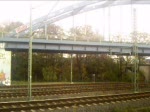 ICE 2 (Br 402) fhrt als ICE 652 nach Bonn Hbf durch Kln-Buchforst und wird gefolgt von 406 052  Arnhem  als ICE 123 nach Frankfurt(Main)Hbf.