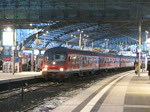 Ausfahrt eines N-Wagen S Bahn Ergnzungszug und Einfahrt eines ICE aus Dsseldorf am 16.01.